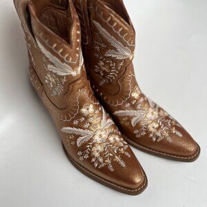 Dingo Women's Primrose Bronze Floral Ankle Western Booties! Size 9.5